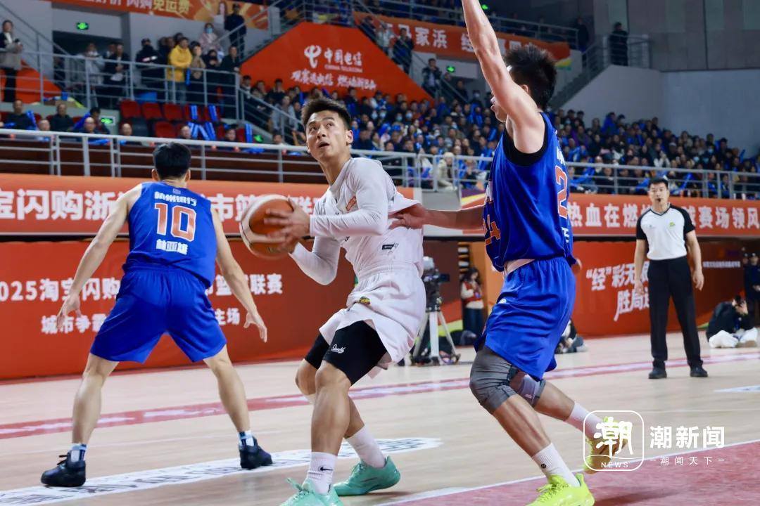 2000918093504577536.webp 图片