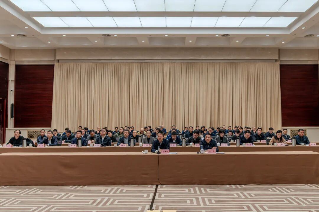 2053726104731983872.jpg 图片