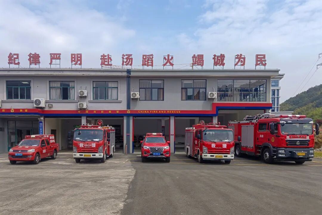 2053726100512514048.jpg 图片