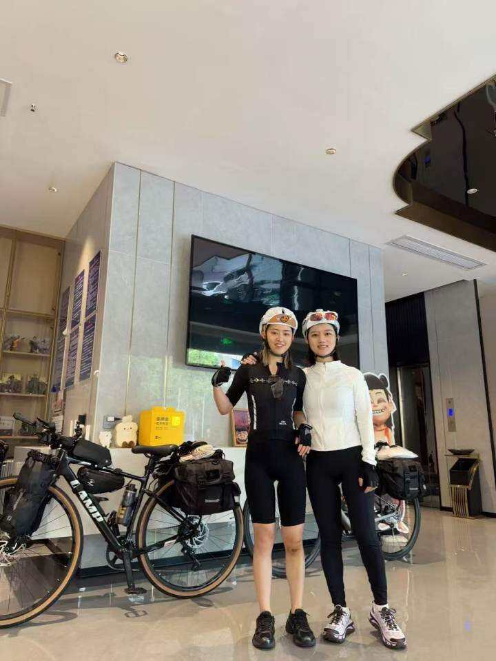 8a2032ef1e5facc45b8e04862014423e.jpg