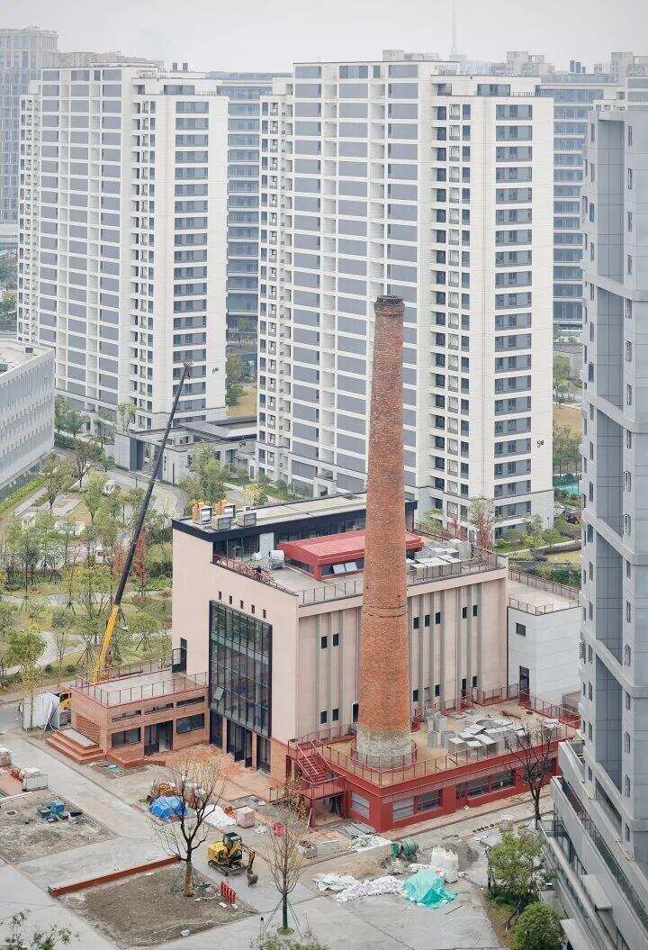 1987729363918905344.jpg 图片