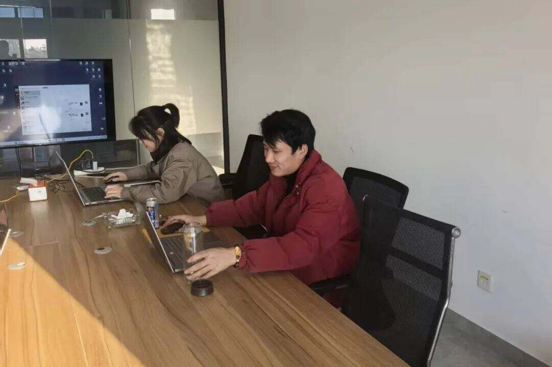 1992777262851665920.jpg 图片