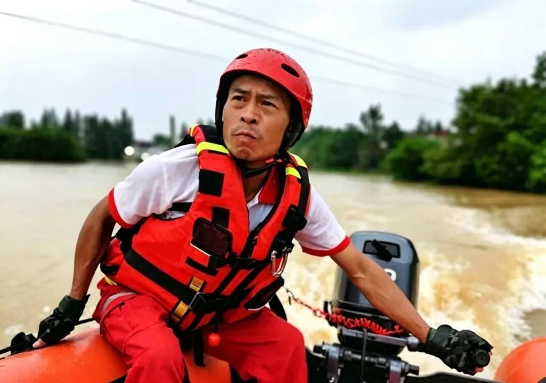 2045052499559129088.jpg 图片