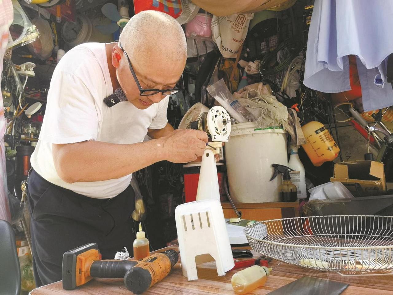 2081541311554326528.jpg