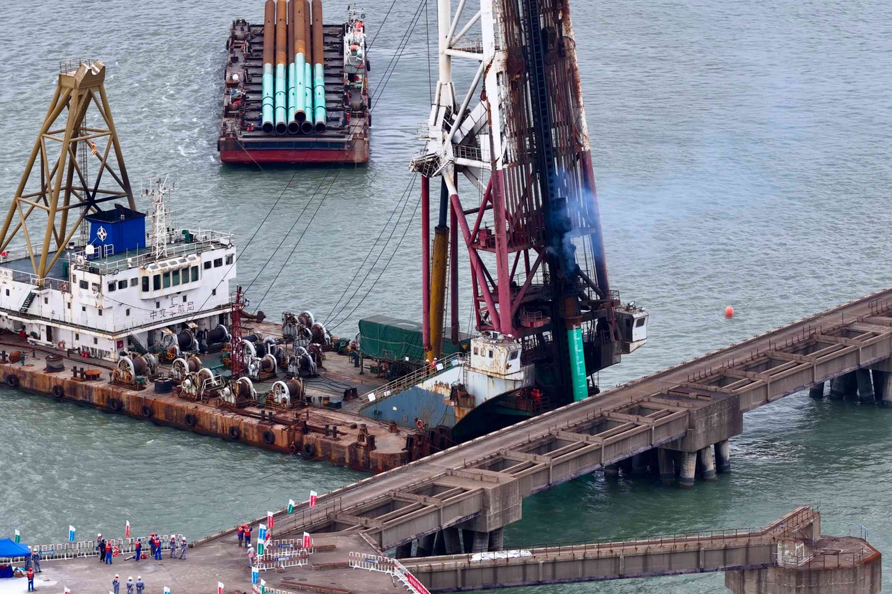 2092766765795708928.jpg