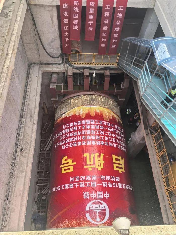 2096042490481020928.jpg 图片