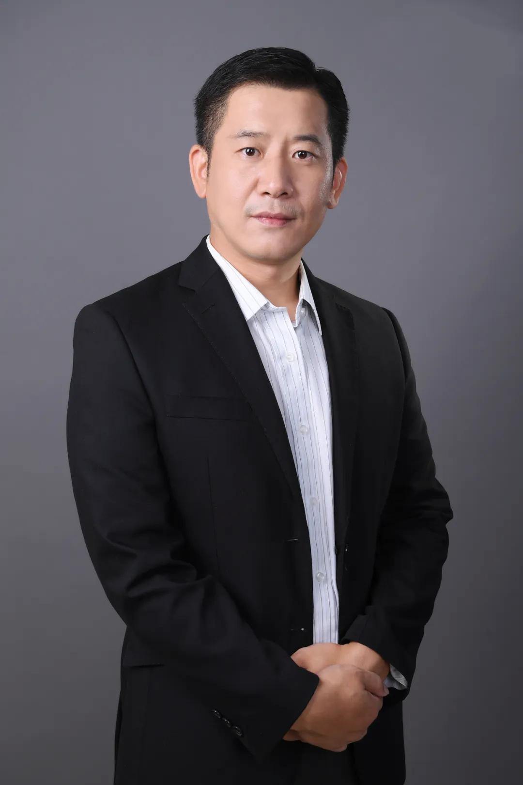 2103330044595081216.webp 图片