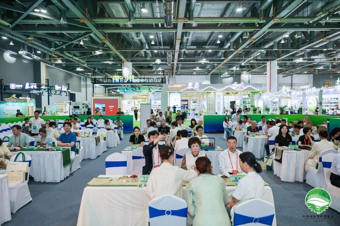 2058355105823928320.jpg 图片