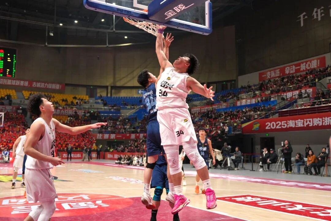 2031894722116505600.jpg 图片