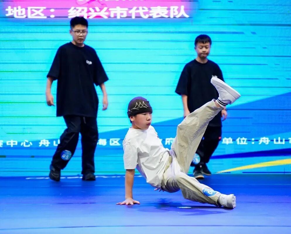 2048647779076481024.jpg 图片