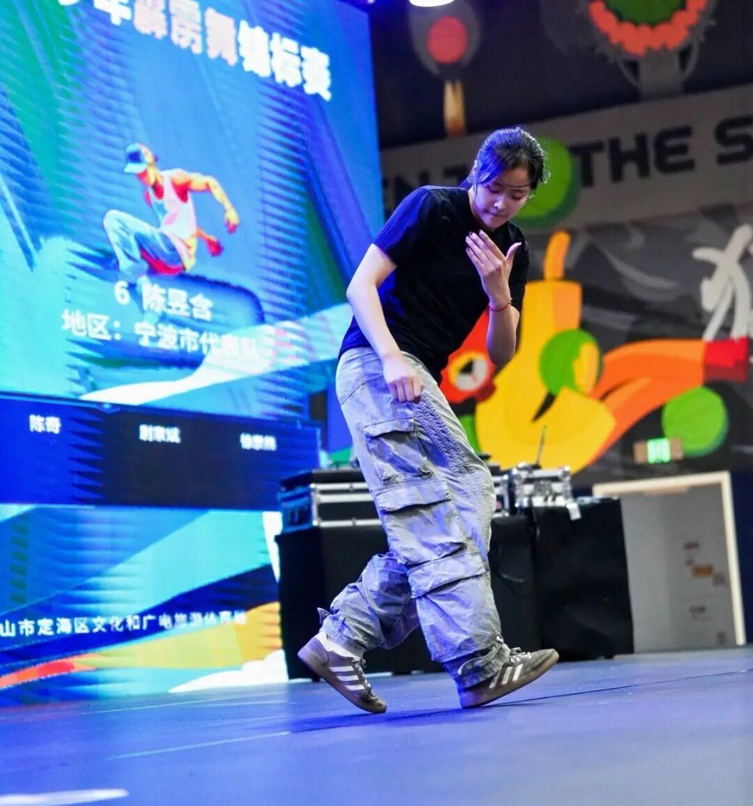 2048647779240058880.jpg 图片