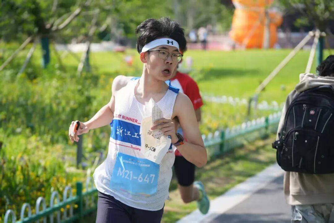 2048648593580957696.jpg 图片