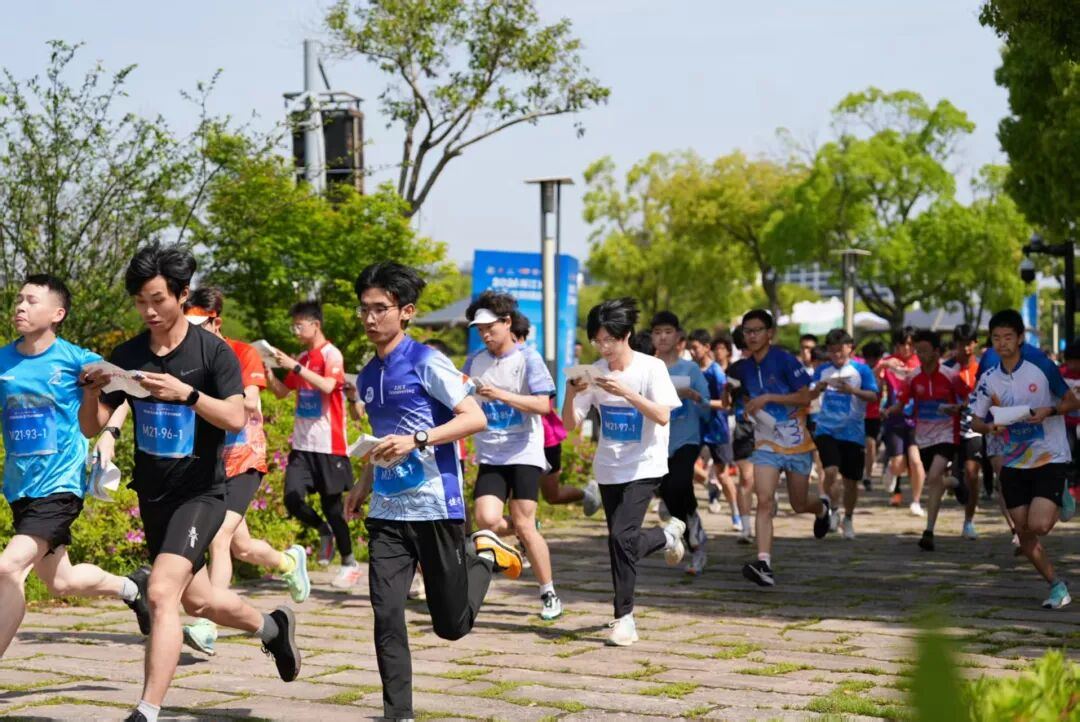 2048648593480294400.jpg 图片