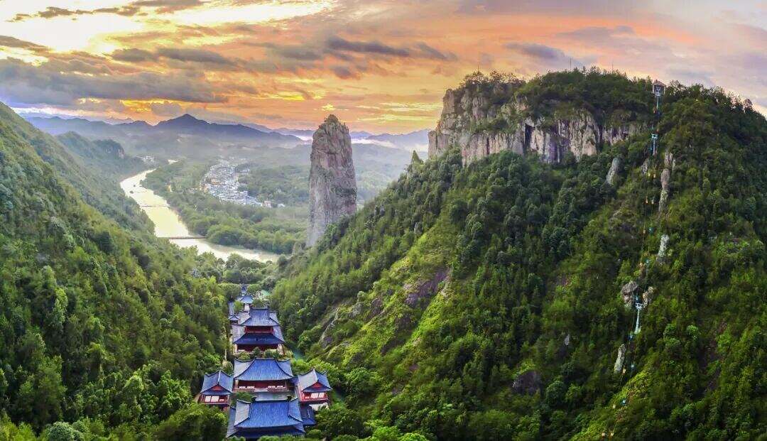 1983338915444023296.jpg 图片