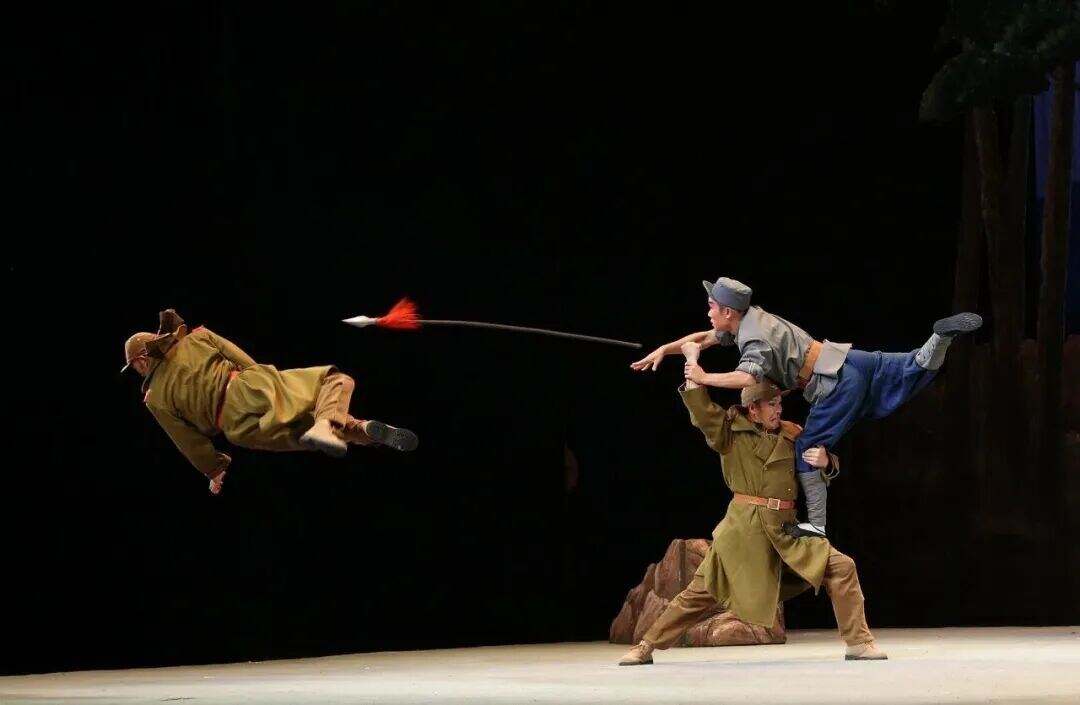 1985200247994834944.jpg 图片