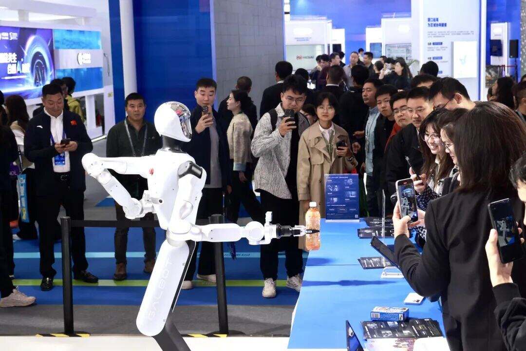 1987699625733120000.jpg 图片