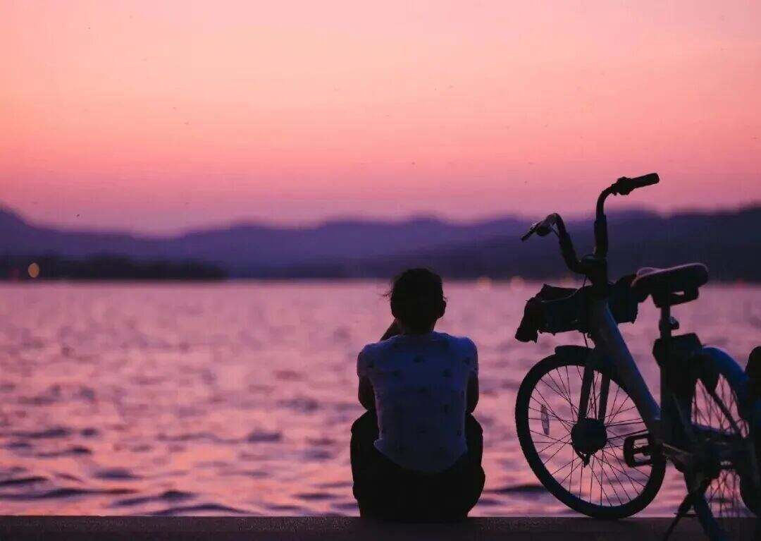 1990602029940072448.jpg 图片