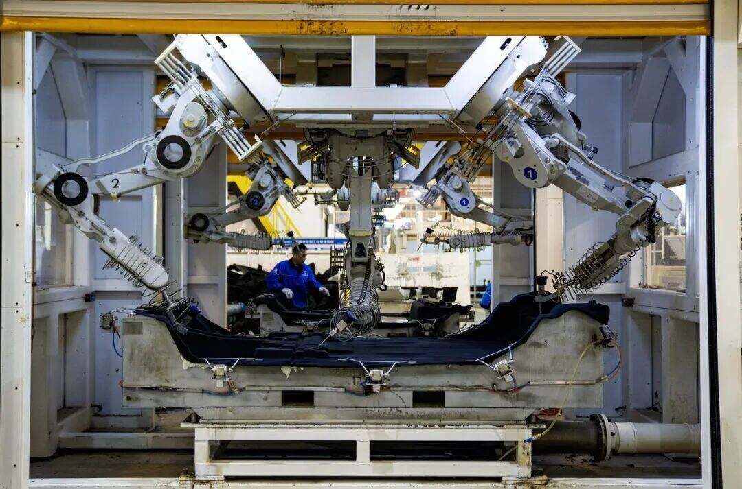 1992099312883970048.jpg 图片