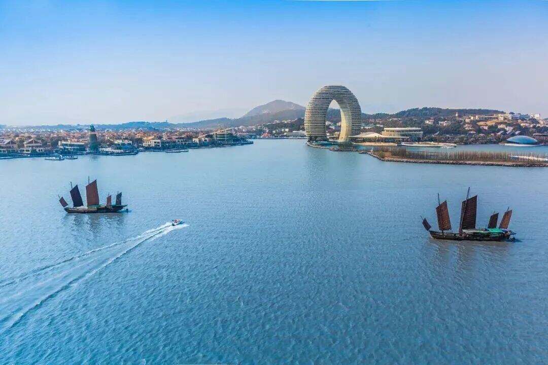 1998583054565617664.jpg 图片