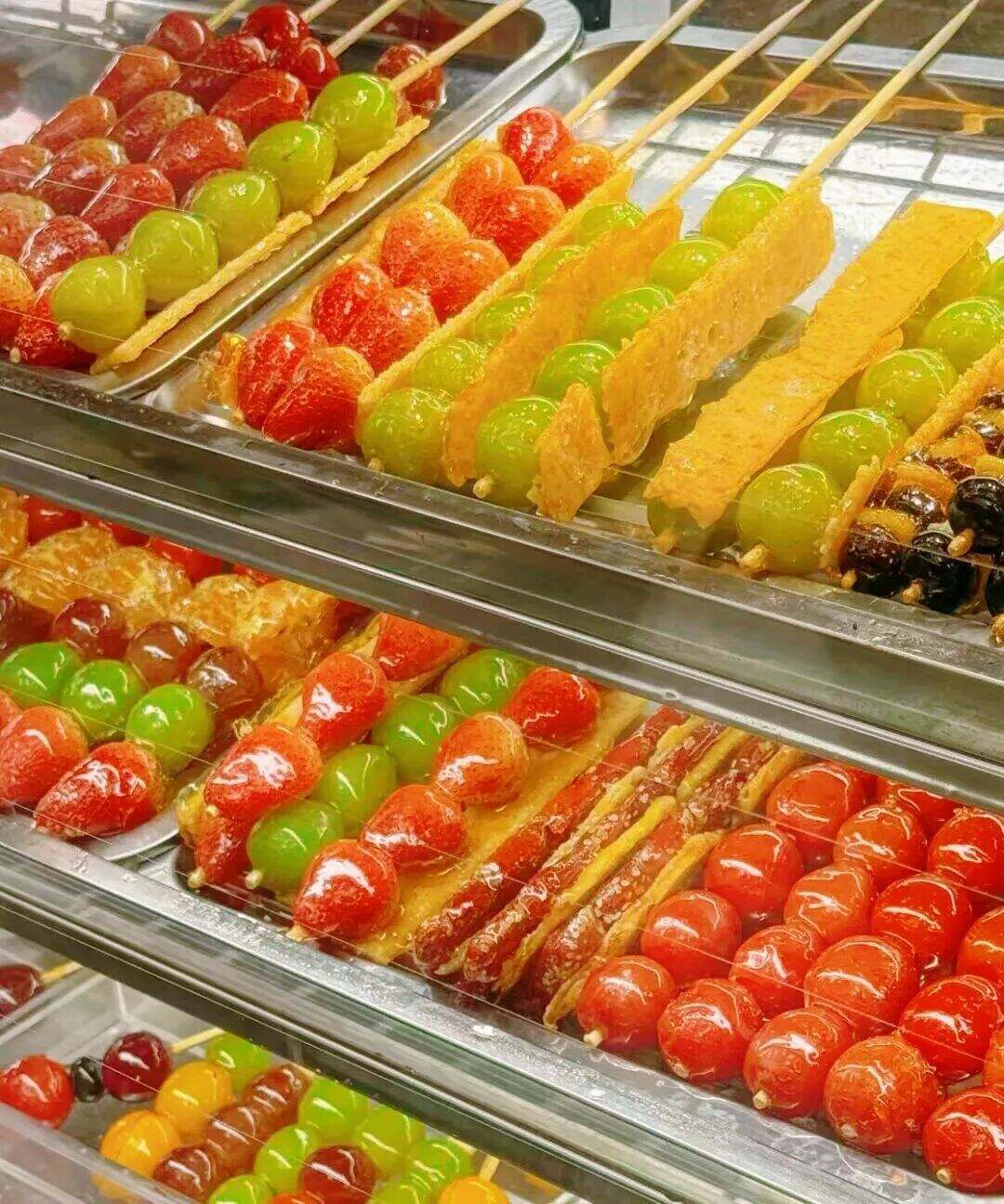 1999299240588718080.jpg 图片