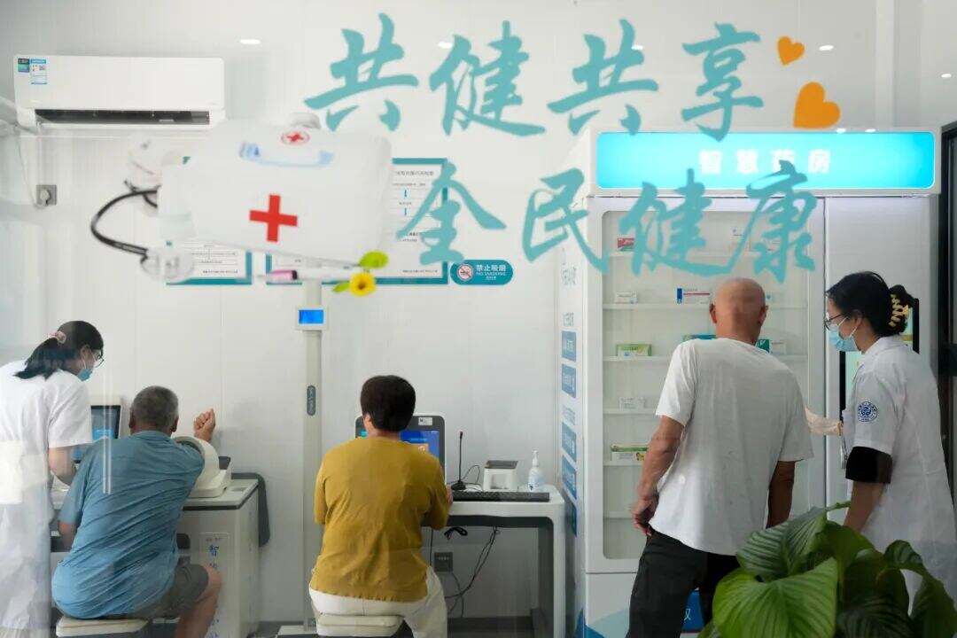 1999698283022123008.jpg 图片