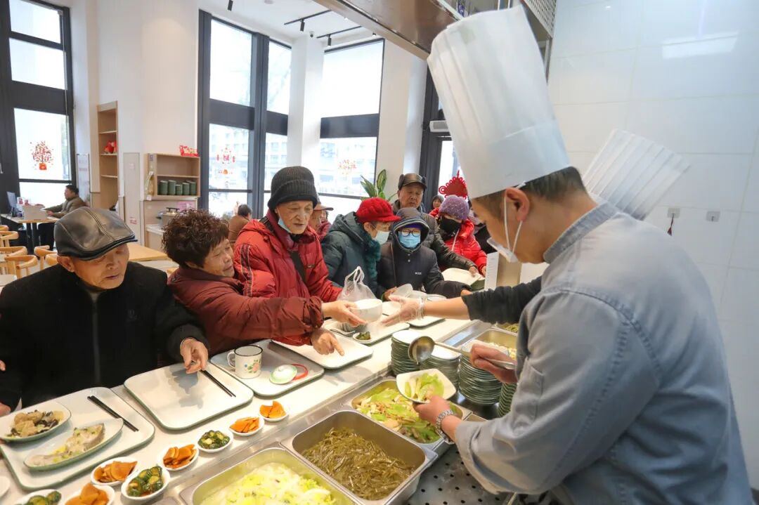 2030791498567438336.jpg 图片