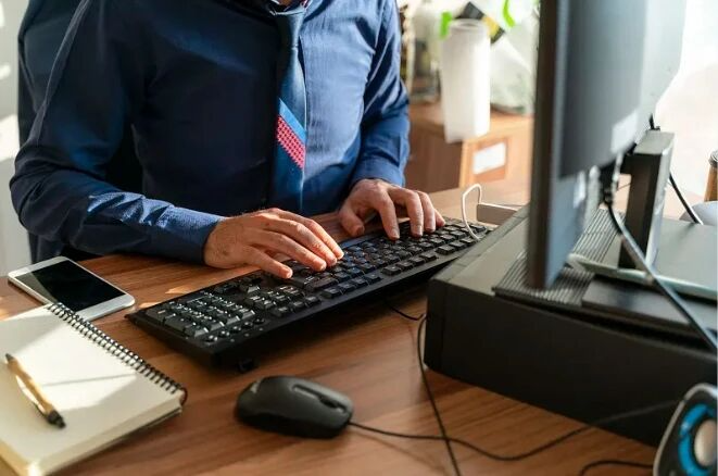 2033720639394598912.png 图片