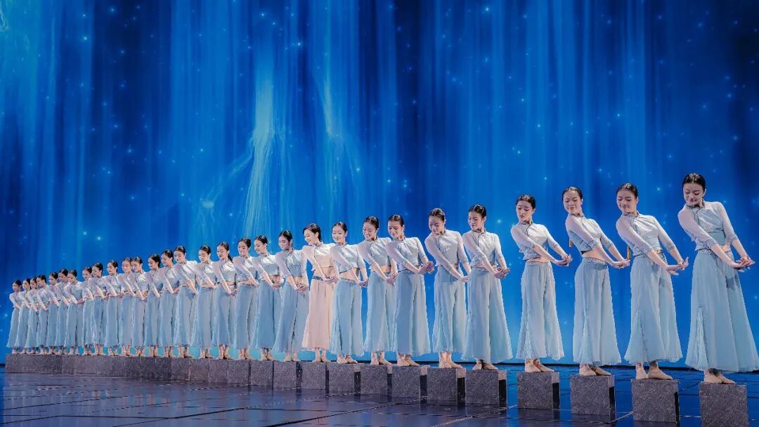 2058114856942252032.jpg 图片