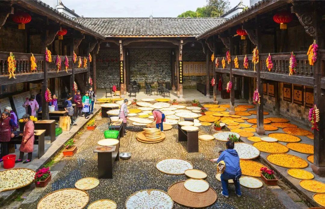 2110921672482557952.jpg 图片