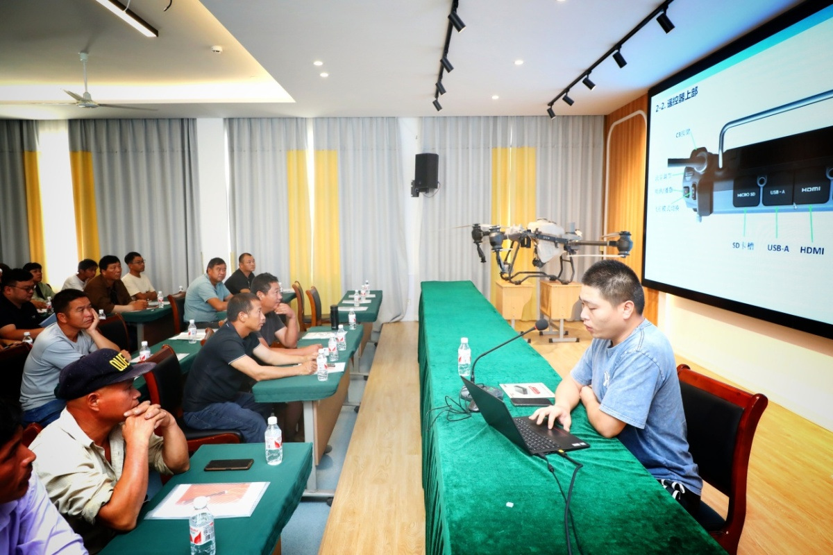 鄞州农用无人机培训班现场，资料图.jpg